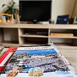 Seven Tower Free Parking Apartment *