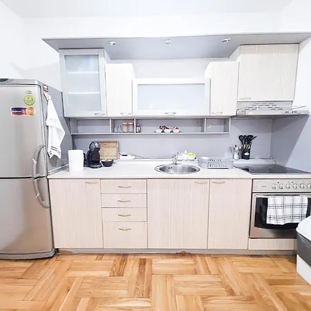 Seven Tower Free Parking Apartment
